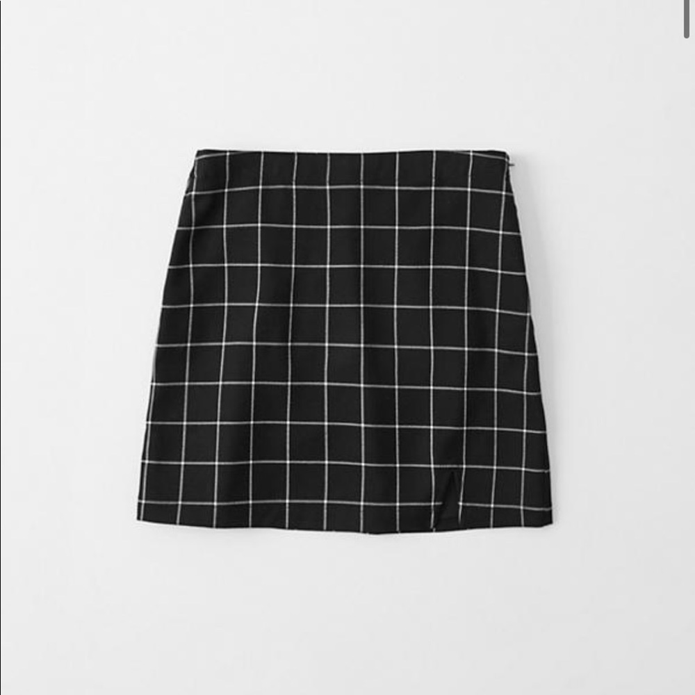 NWT mini skirt